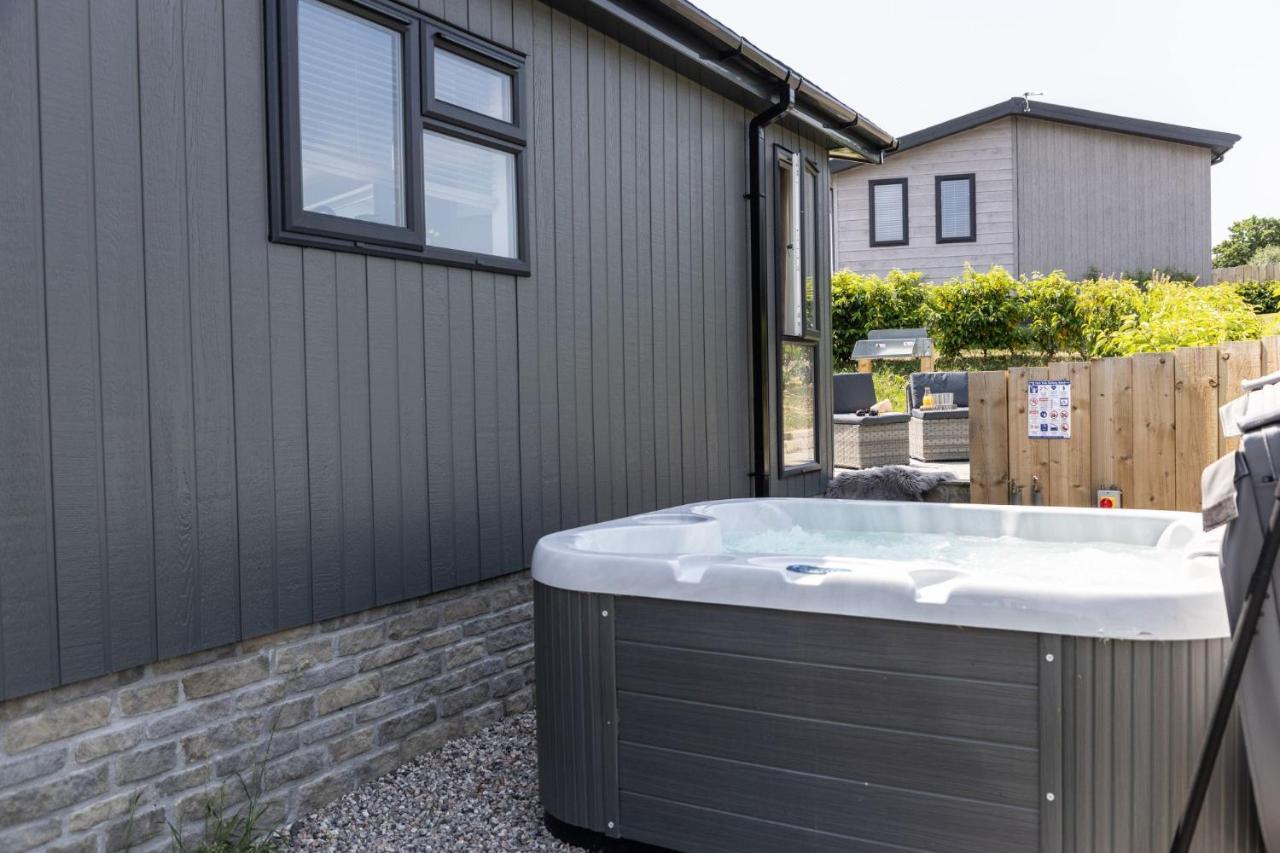 Rose Lodge, 21 Roadford Lake Lodges Lifton Eksteriør billede