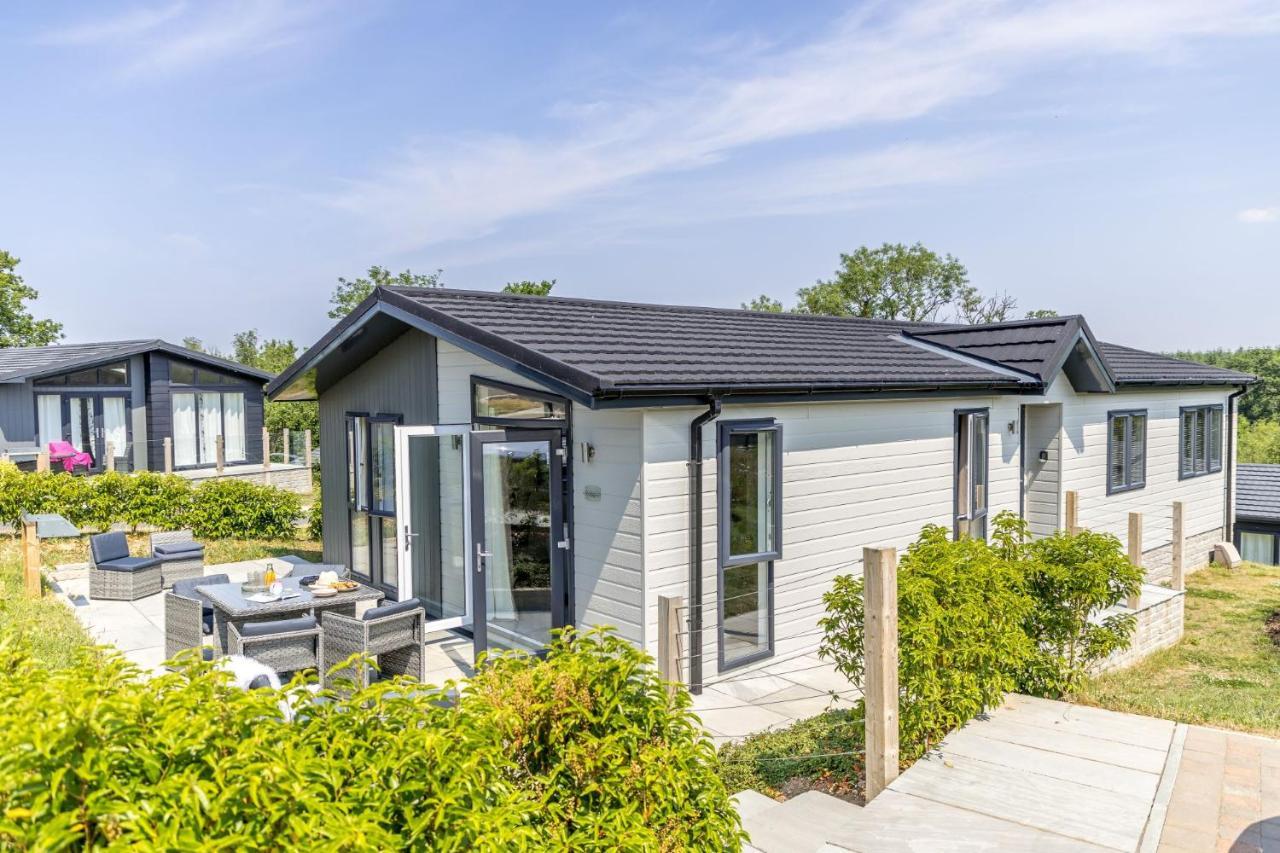 Rose Lodge, 21 Roadford Lake Lodges Lifton Eksteriør billede